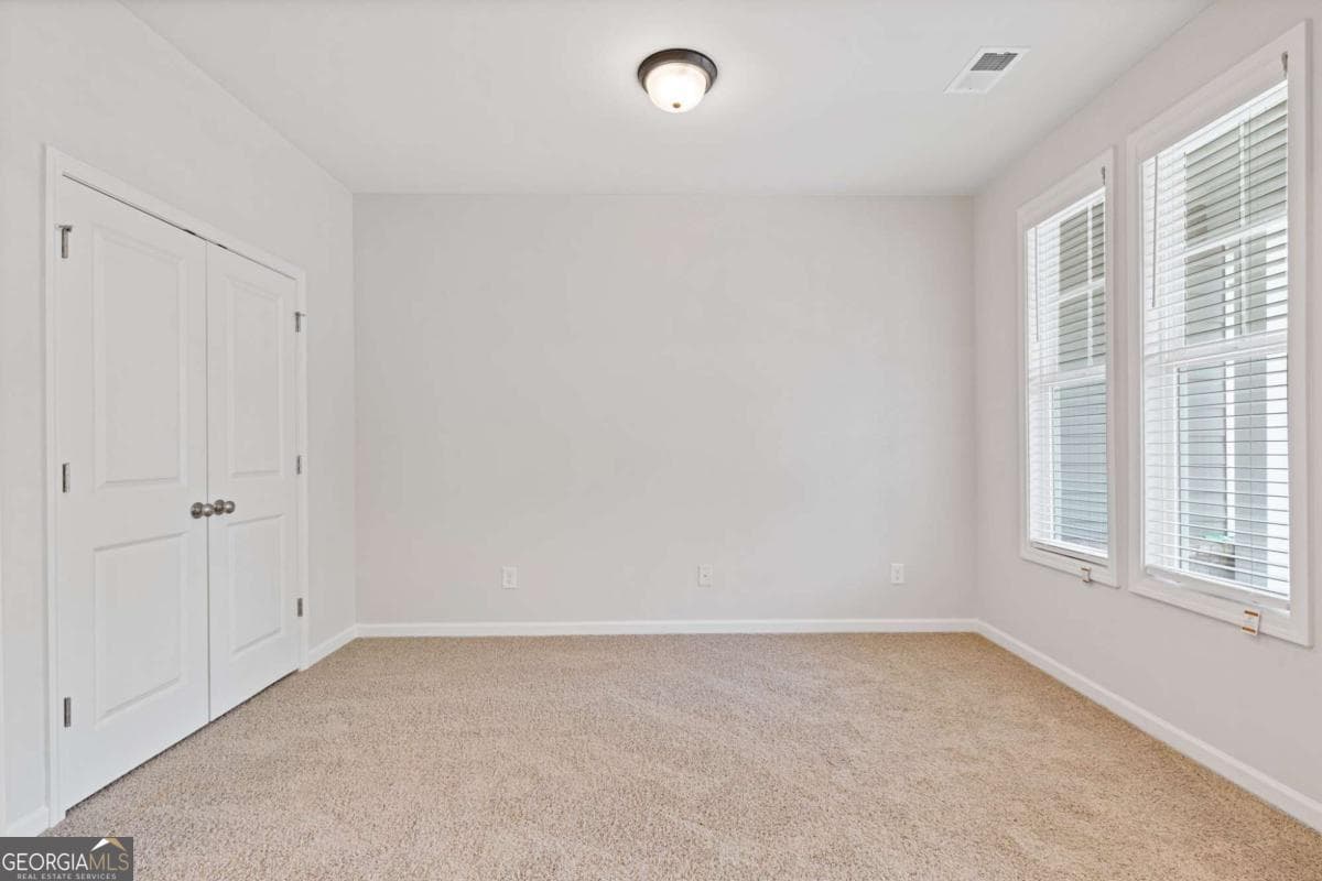 3 bedroom, 2.5 bathroom, 1,762 sq ft townhouse for sale at 383 Summerville Lane 10, Athens, GA 30606 — photo 4