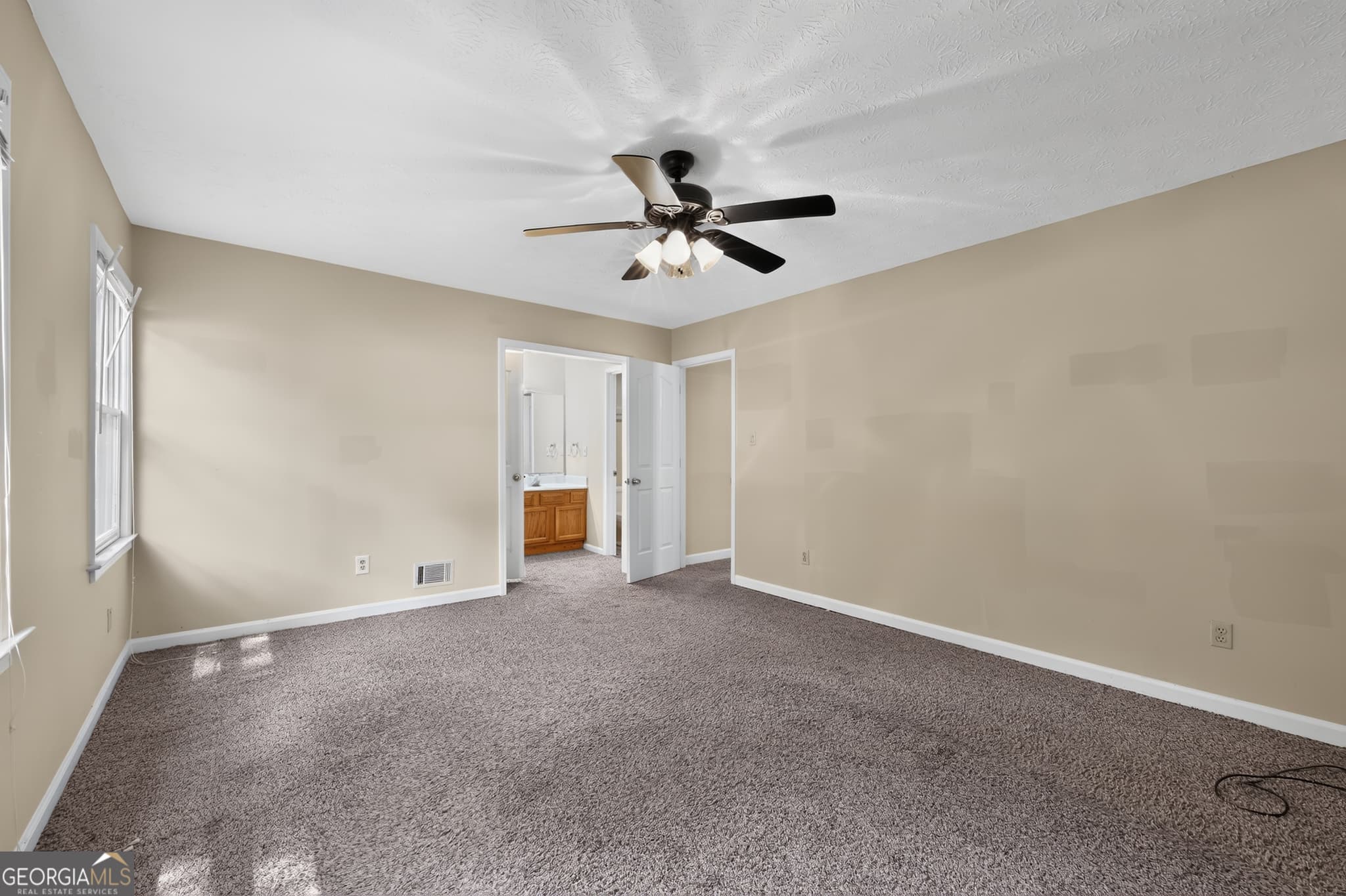 4 bedroom, 3 bathroom, 2,272 sq ft single family residence for sale at 575 Oak Springs Drive, Lawrenceville, GA 30043 — photo 9