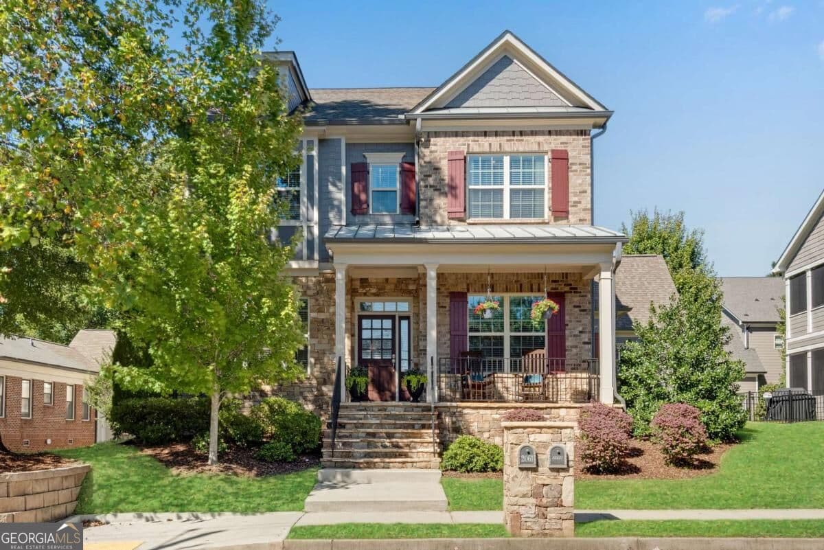 5 bedroom, 3.5 bathroom, 3,136 sq ft single family residence for sale at 2061 Lee Road, Smyrna, GA 30080 — photo 1 of 52