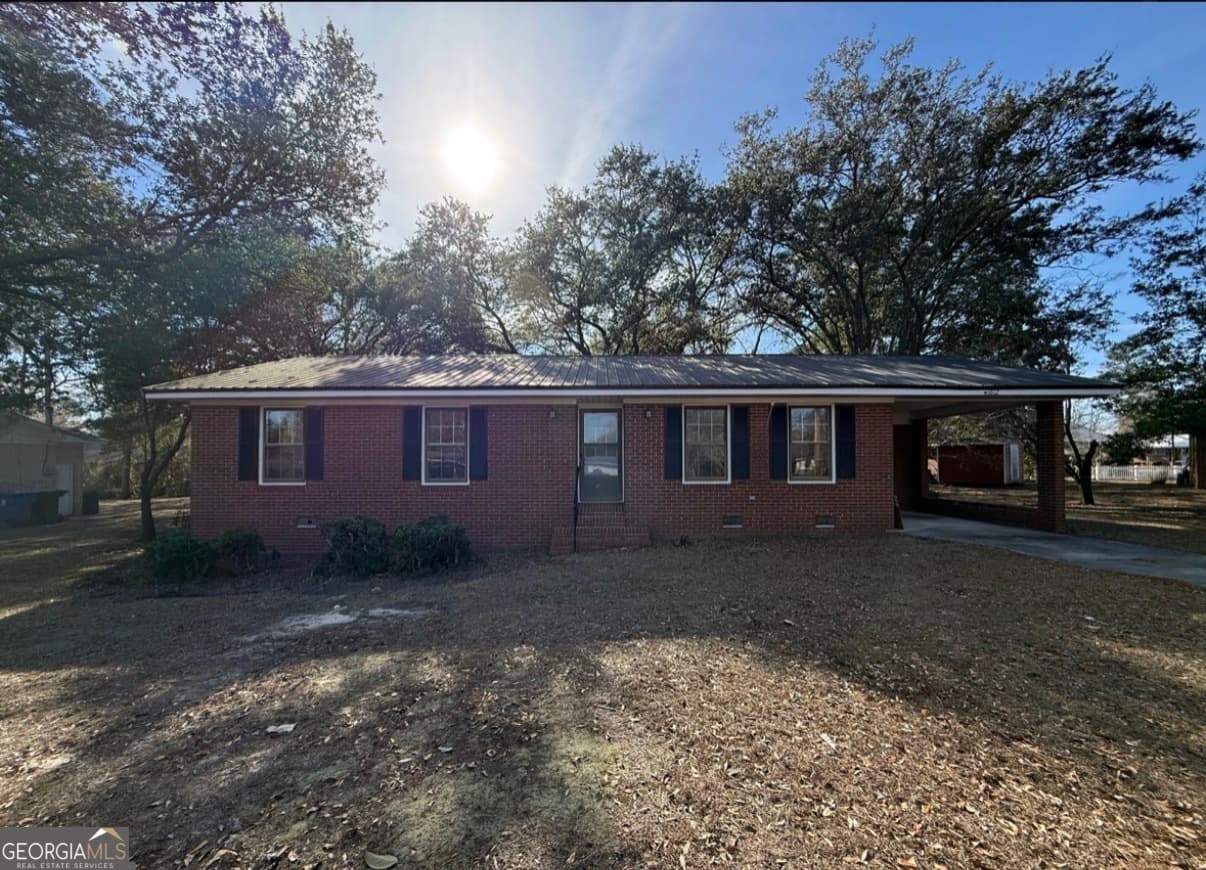 3 bedroom, 2 bathroom, 1,659 sq ft single family residence for rent at 1612 Knox Street, Dublin, GA 31021 for $1,750 a month — photo 1 of 1