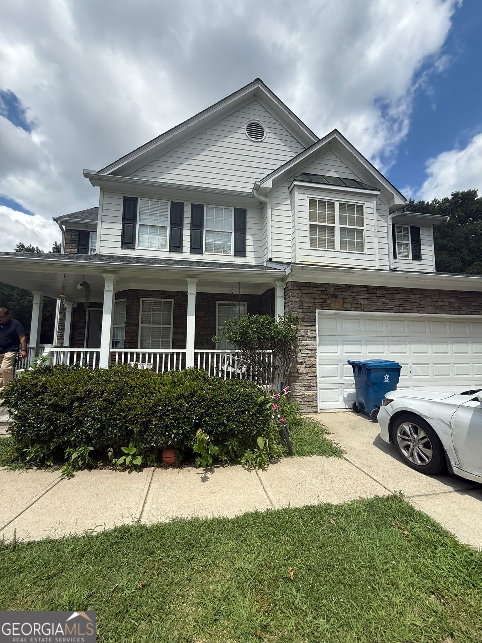 4 bedroom, 2.5 bathroom, 2,710 sq ft single family residence for rent at 928 Shannon Road, Loganville, GA 30052 for $2,000 a month — photo 1 of 1
