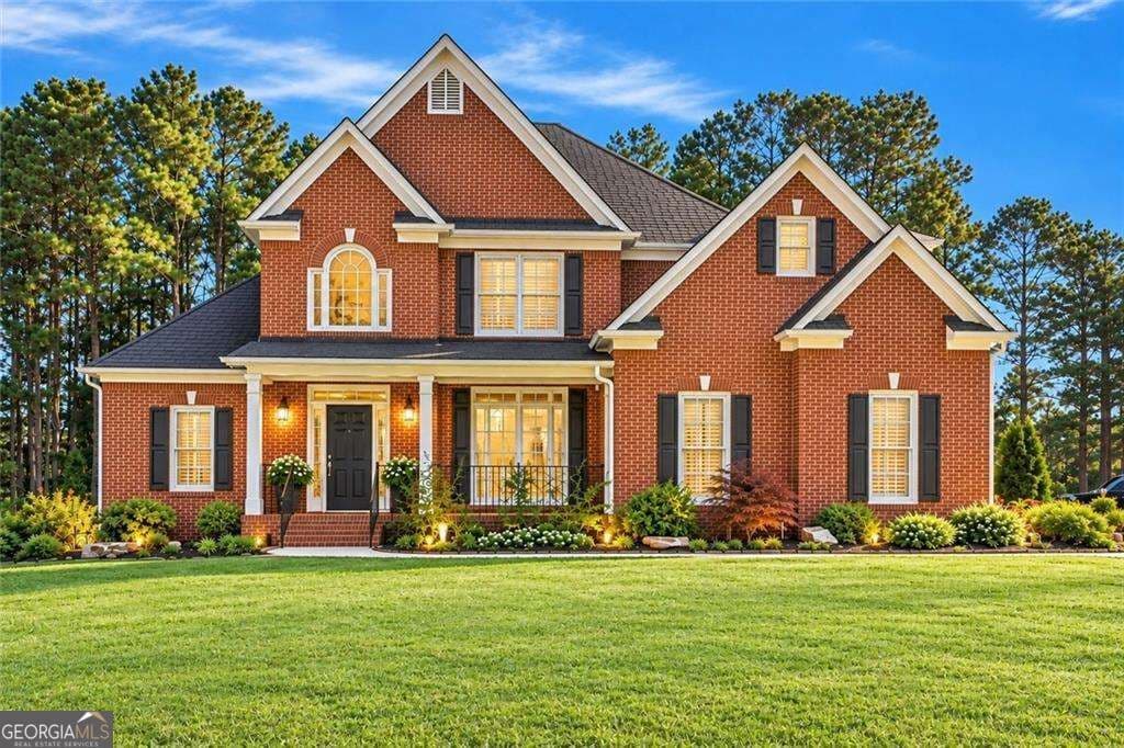 5 bedroom, 4 bathroom, 5,676 sq ft single family residence for sale at 151 Creek Bank Drive, Acworth, GA 30101 — photo 2