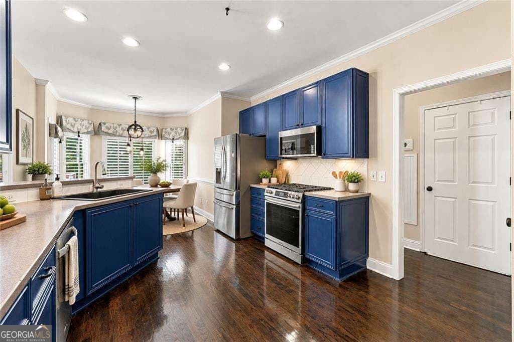 5 bedroom, 4 bathroom, 5,676 sq ft single family residence for sale at 151 Creek Bank Drive, Acworth, GA 30101 — photo 6