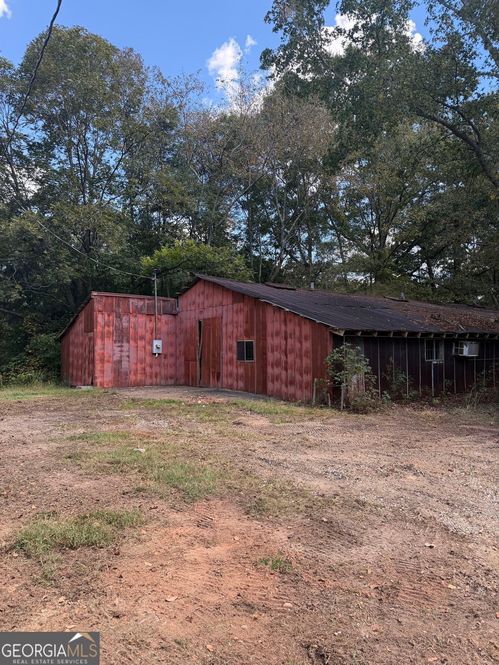 3 bedroom, 1 bathroom single family residence for sale at 1144 Clacktown Road, Winder, GA 30680 — photo 5
