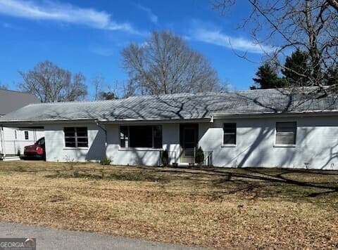 2 bedroom, 1 bathroom, 1,384 sq ft single family residence for sale at 30 Dogwood Lane, Woodbury, GA 30293 — photo 2