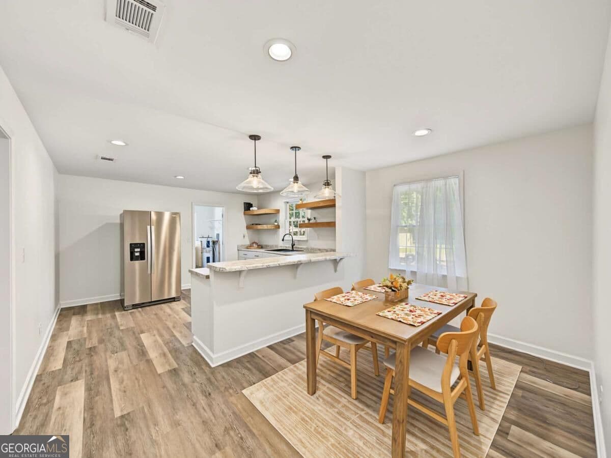 3 bedroom, 1 bathroom, 1,251 sq ft single family residence for sale at 810 N Pinetree Boulevard, Thomasville, GA 31792 — photo 9