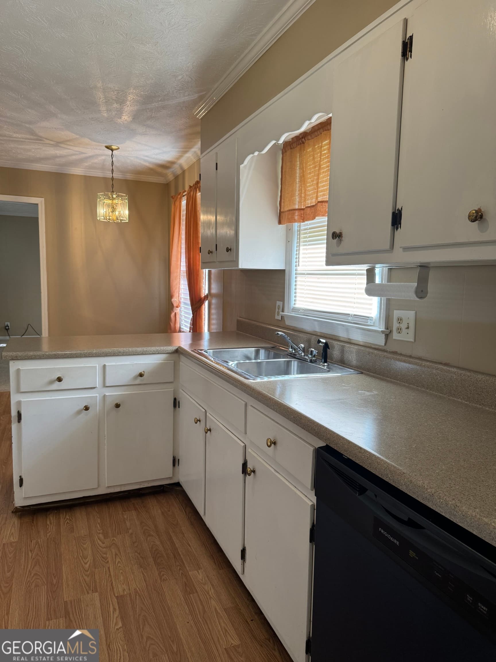 3 bedroom, 2 bathroom, 1,560 sq ft single family residence for sale at 110 McKinley Drive, Griffin, GA 30224 — photo 3