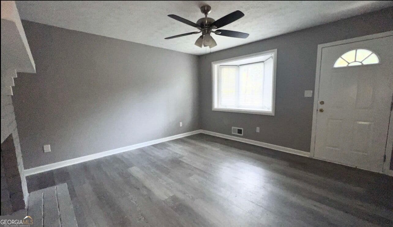 3 bedroom, 1.5 bathroom, 1,450 sq ft single family residence for rent at 2894 Barry Avenue, Smyrna, GA 30082 for $2,300 a month — photo 3