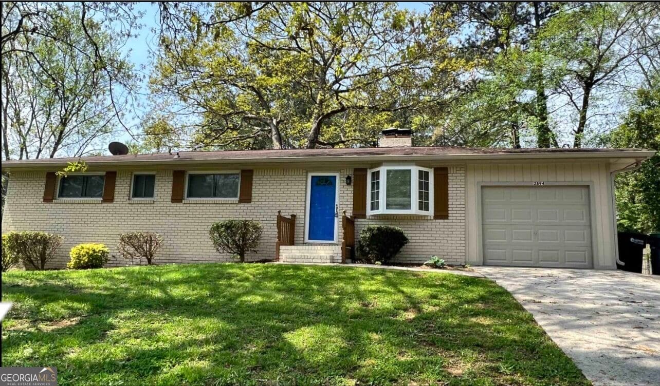 3 bedroom, 1.5 bathroom, 1,450 sq ft single family residence for rent at 2894 Barry Avenue, Smyrna, GA 30082 for $2,300 a month — photo 1 of 23