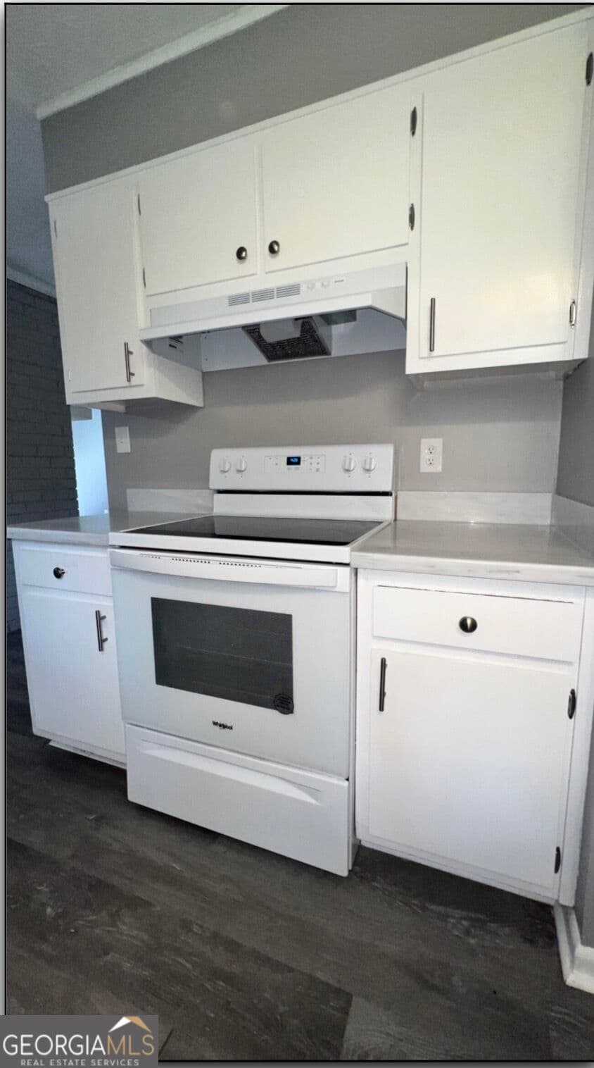 3 bedroom, 1.5 bathroom, 1,450 sq ft single family residence for rent at 2894 Barry Avenue, Smyrna, GA 30082 for $2,300 a month — photo 5