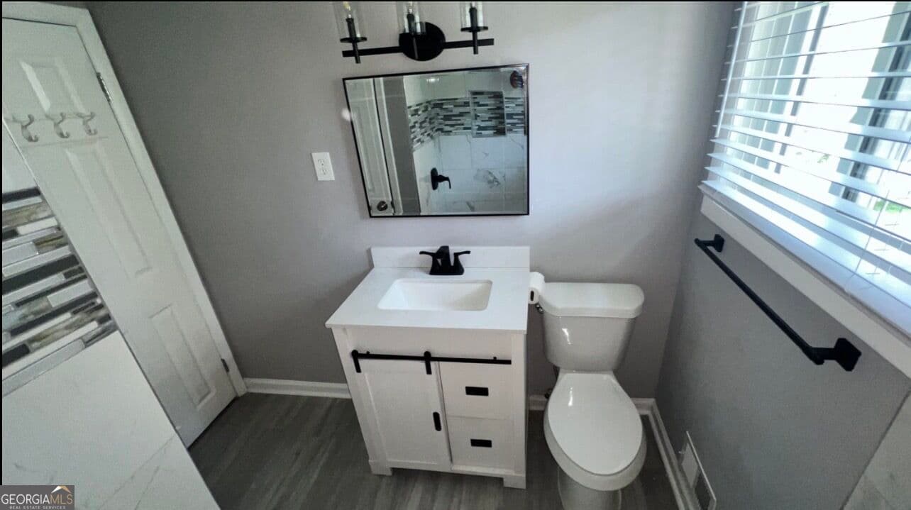 3 bedroom, 1.5 bathroom, 1,450 sq ft single family residence for rent at 2894 Barry Avenue, Smyrna, GA 30082 for $2,300 a month — photo 9