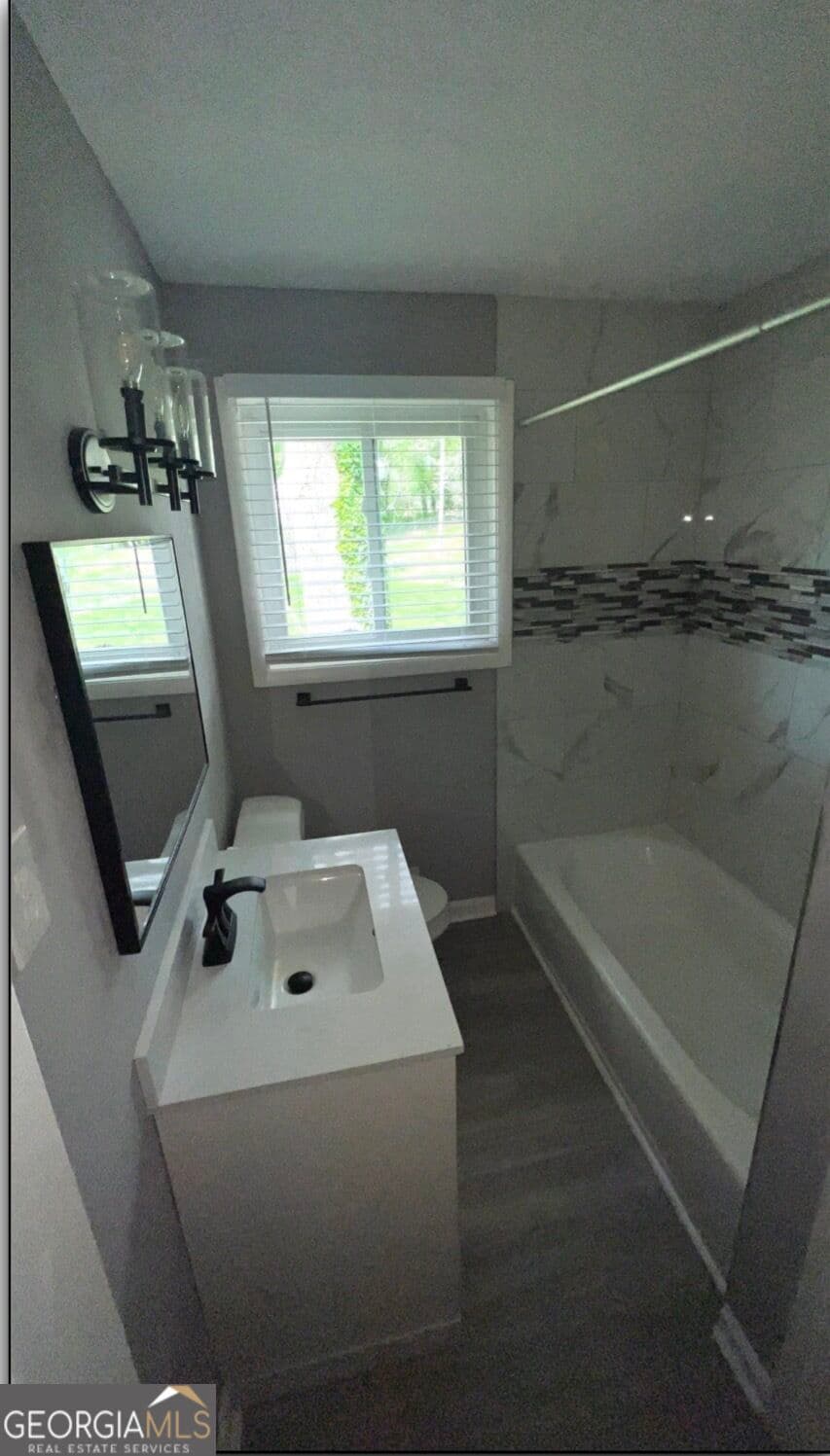 3 bedroom, 1.5 bathroom, 1,450 sq ft single family residence for rent at 2894 Barry Avenue, Smyrna, GA 30082 for $2,300 a month — photo 8