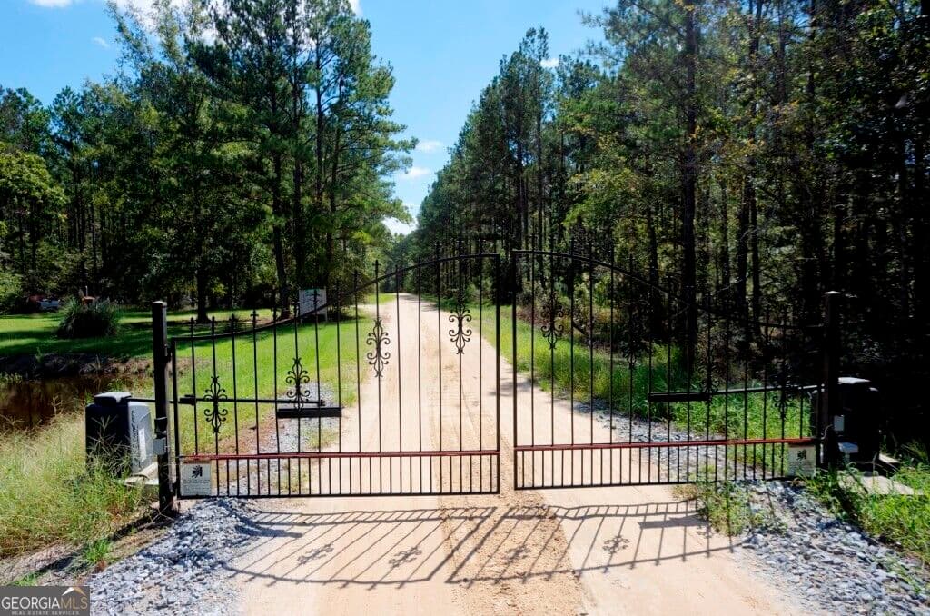 residential lot for sale at 212 Cherokee Road, Glenwood, GA 30428 — photo 4