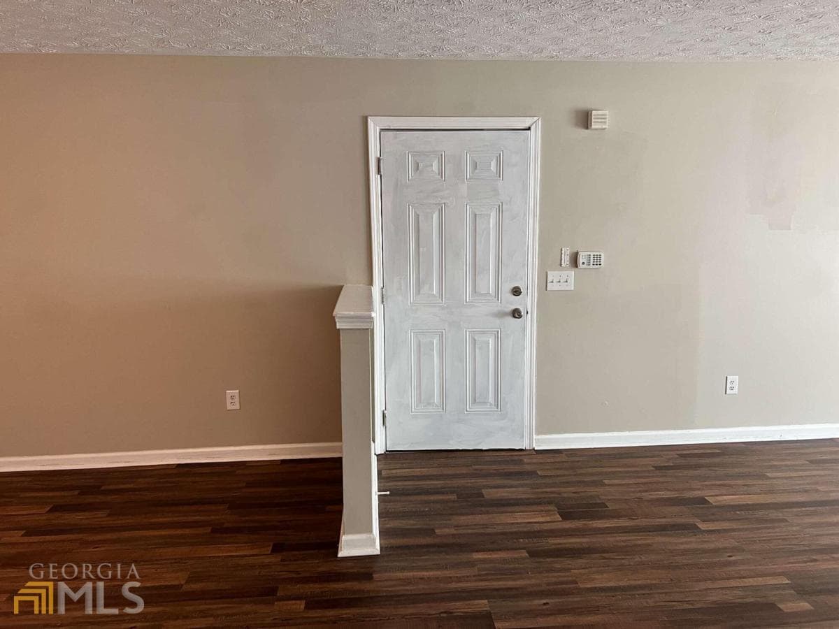 3 bedroom, 2 bathroom, 1,292 sq ft condominium for rent at 13101 Fairington Ridge Circle 101, Lithonia, GA 30038 for $1,450 a month — photo 2