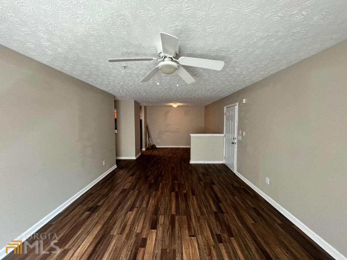 3 bedroom, 2 bathroom, 1,292 sq ft condominium for rent at 13101 Fairington Ridge Circle 101, Lithonia, GA 30038 for $1,450 a month — photo 3
