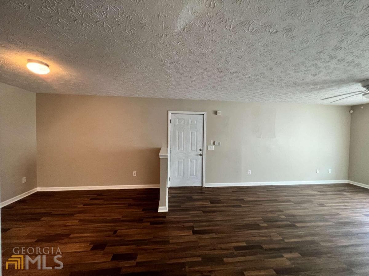 3 bedroom, 2 bathroom, 1,292 sq ft condominium for rent at 13101 Fairington Ridge Circle 101, Lithonia, GA 30038 for $1,450 a month — photo 5