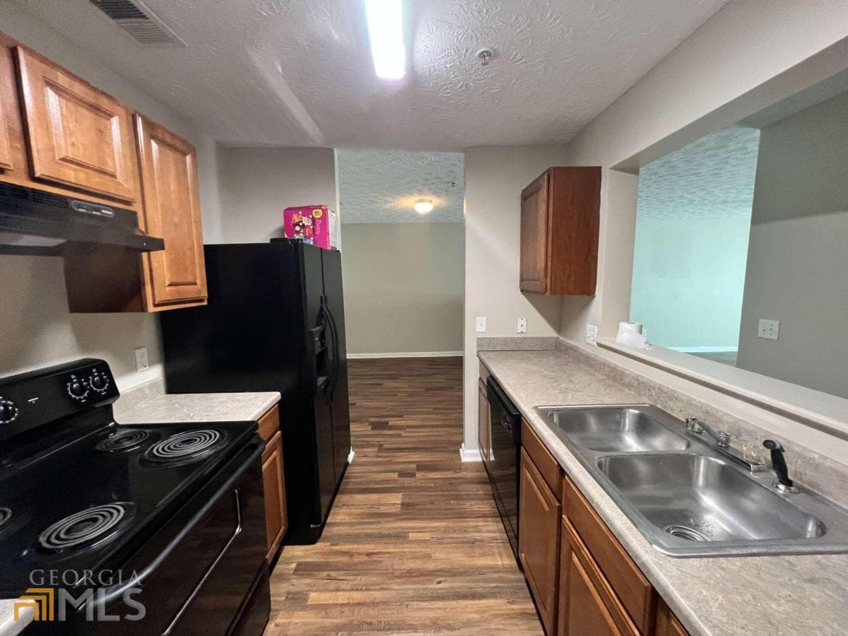 3 bedroom, 2 bathroom, 1,292 sq ft condominium for rent at 13101 Fairington Ridge Circle 101, Lithonia, GA 30038 for $1,450 a month — photo 8