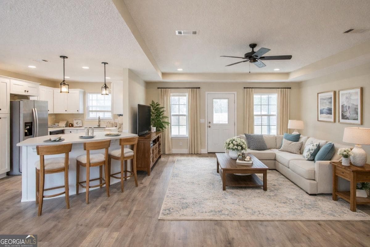 3 bedroom, 2 bathroom, 1,620 sq ft single family residence for sale at 4758 Otter Creek Circle, Blackshear, GA 31516 — photo 3
