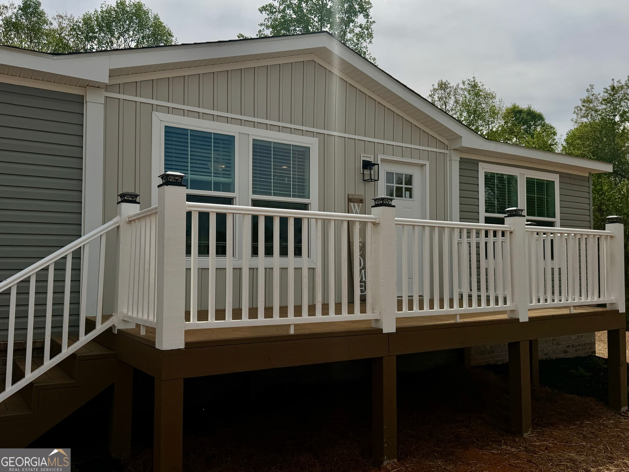 3 bedroom, 2 bathroom, 1,475 sq ft manufactured home,single family residence under contract at 2820 Hollywood Church Road, Clarkesville, GA 30523 — photo 2