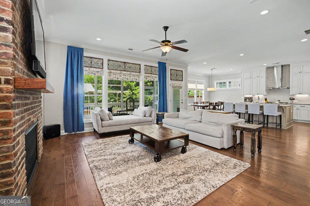 6 bedroom, 5 bathroom, 4,023 sq ft single family residence for sale at 108 Bandon Way, Peachtree City, GA 30269 — photo 6