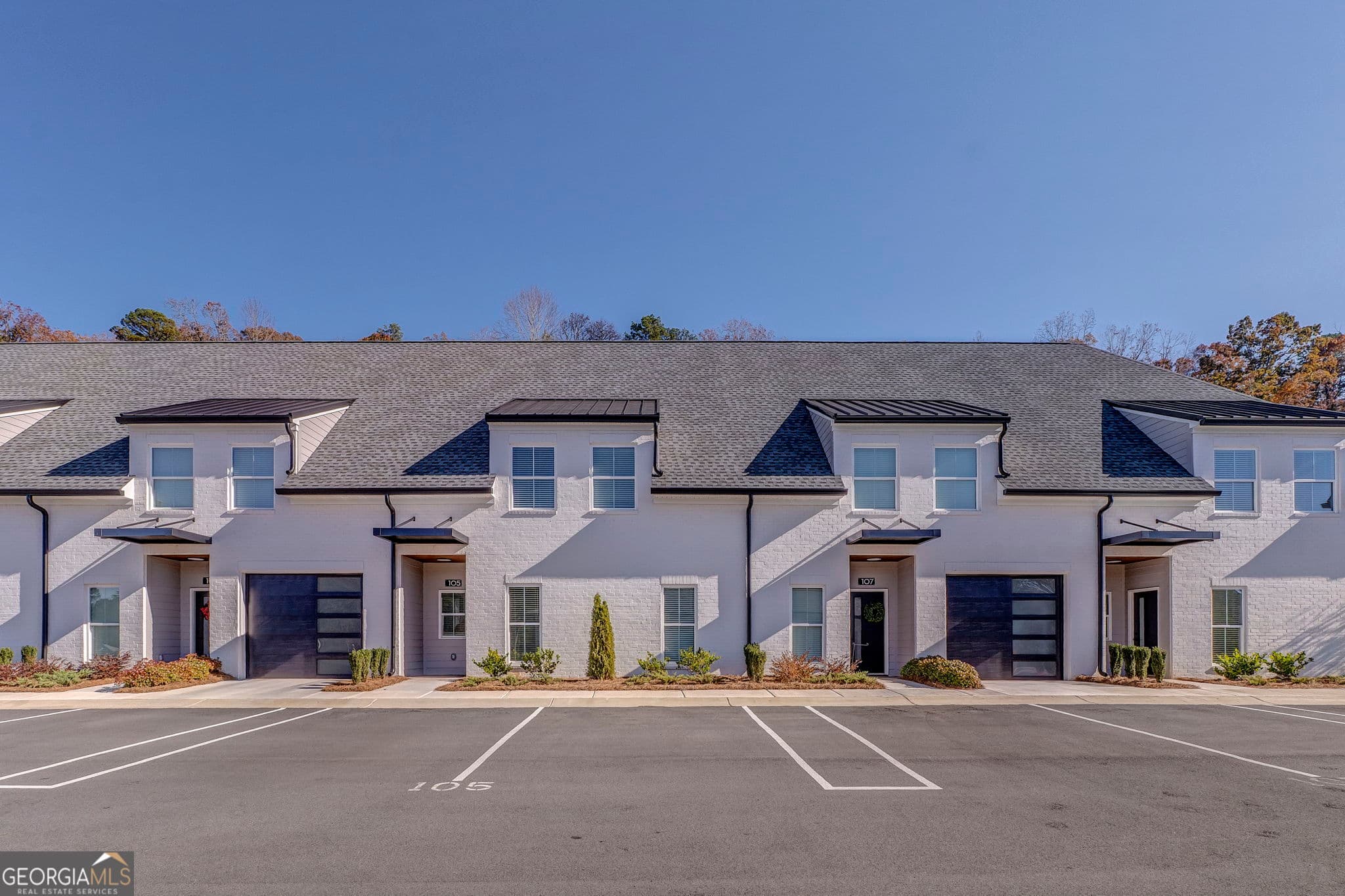 4 bedroom, 3 bathroom, 1,911 sq ft townhouse for rent at 77 Chateau Drive, Rome, GA 30161 for $2,200 a month — photo 2