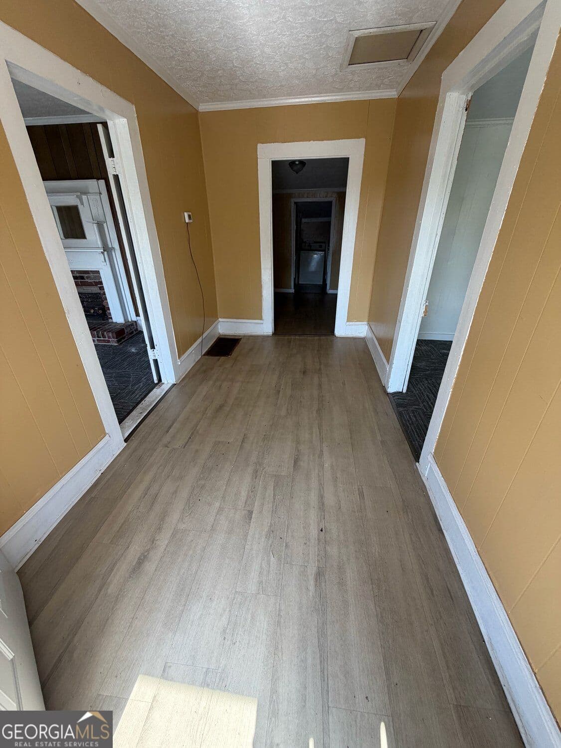 2 bedroom, 1 bathroom, 1,203 sq ft single family residence for sale at 301 Johnson Street, Lagrange, GA 30241 — photo 2