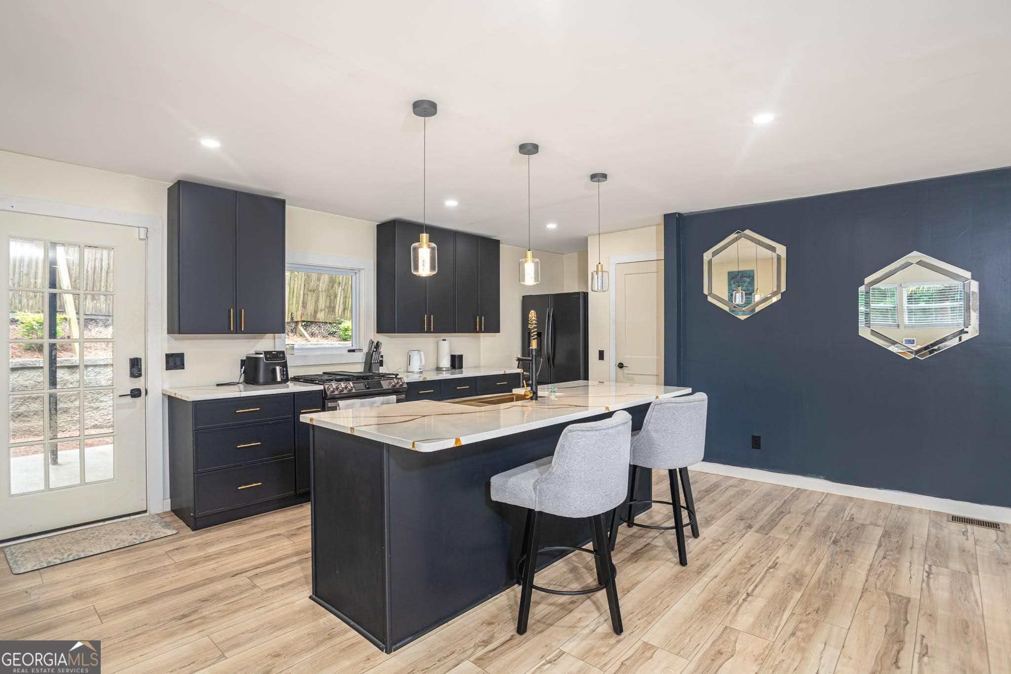 3 bedroom, 3 bathroom, 1,875 sq ft single family residence for sale at 2781 Rollingwood Lane, Atlanta, GA 30316 — photo 9