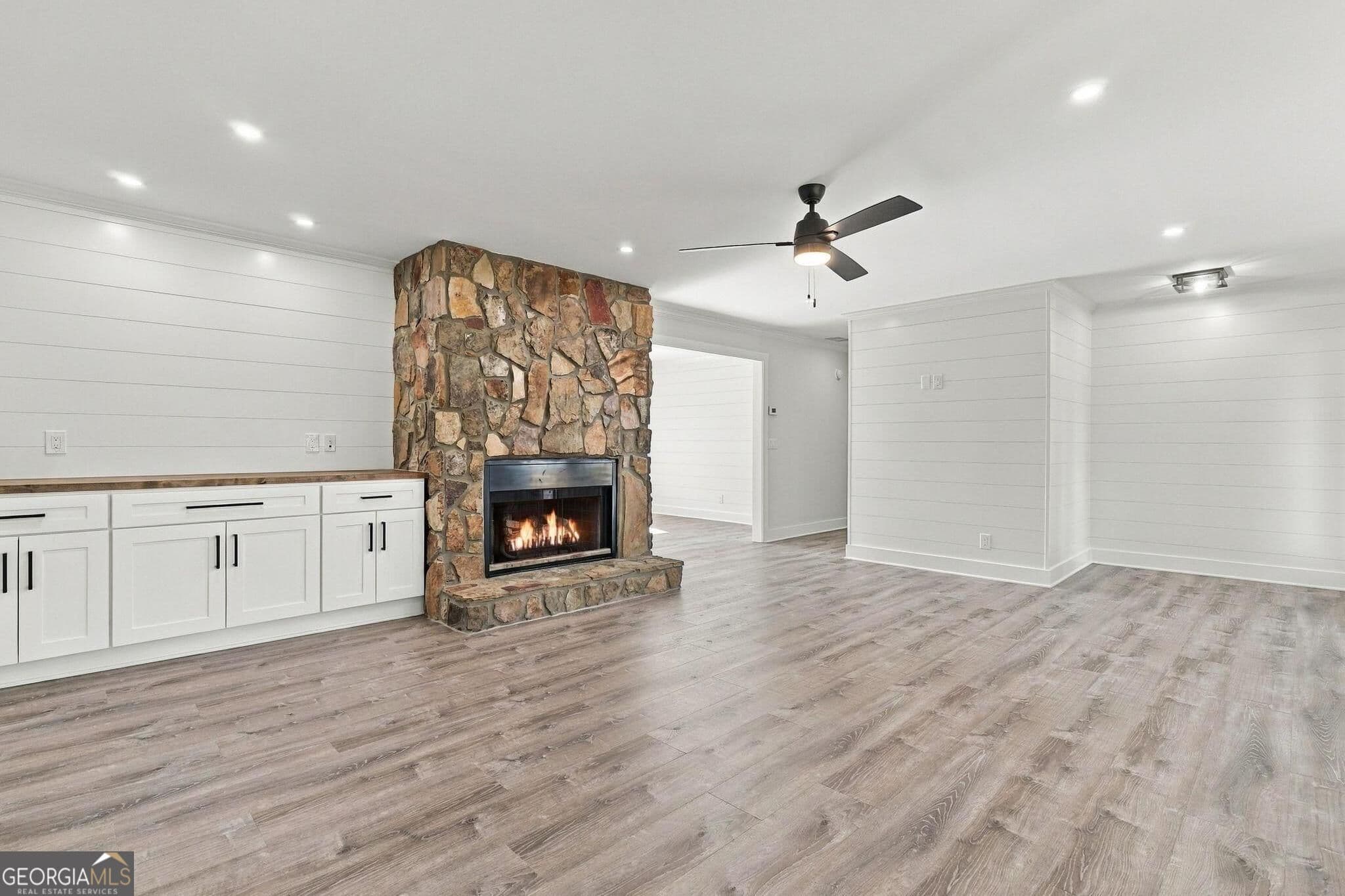 5 bedroom, 4 bathroom, 3,423 sq ft single family residence for sale at 988 Henry Scott Road, Ball Ground, GA 30107 — photo 6