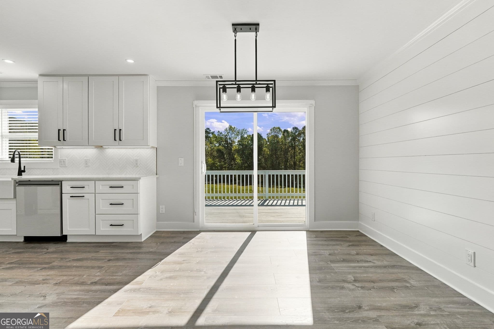 5 bedroom, 4 bathroom, 3,423 sq ft single family residence for sale at 988 Henry Scott Road, Ball Ground, GA 30107 — photo 8
