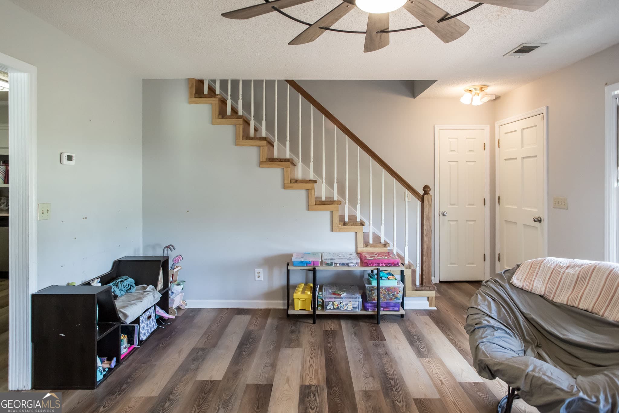 3 bedroom, 2 bathroom, 1,421 sq ft single family residence for sale at 4484 Central Avenue, Waycross, GA 31503 — photo 5