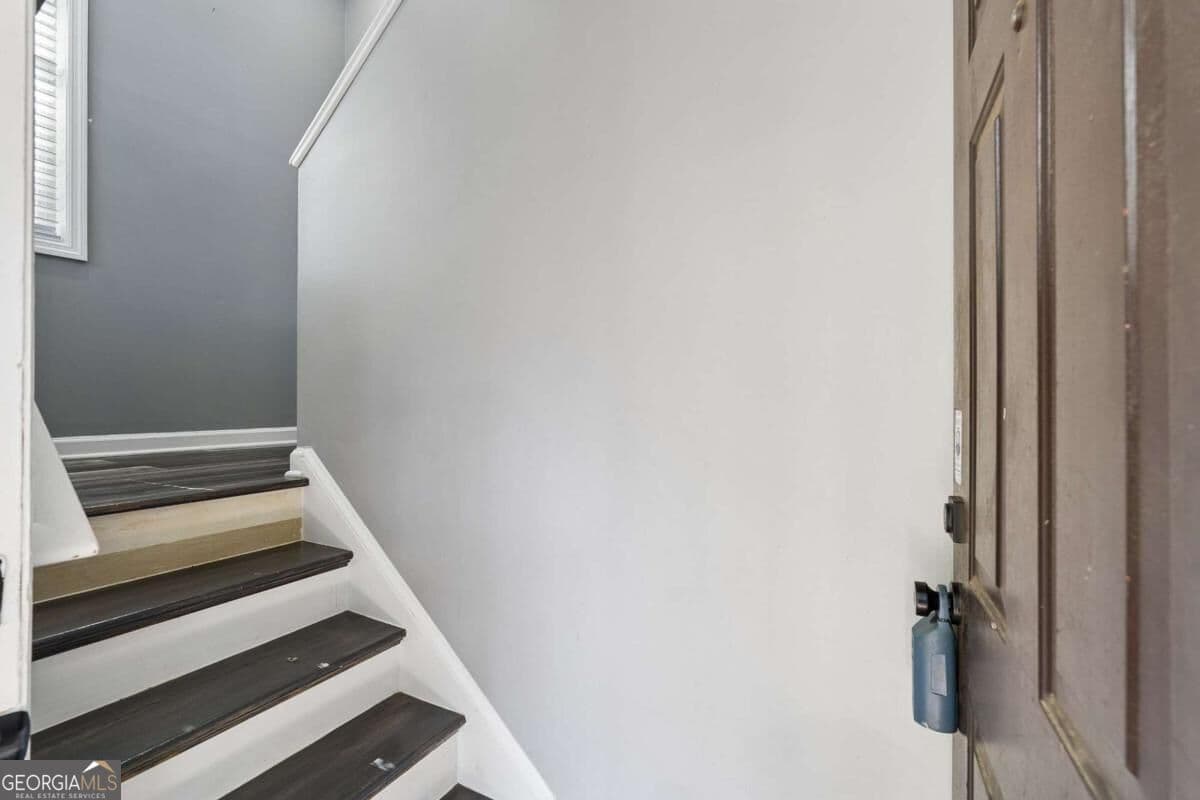 1 bedroom, 1 bathroom, 785 sq ft condominium for sale at 2178 River Heights Court, Marietta, GA 30067 — photo 3