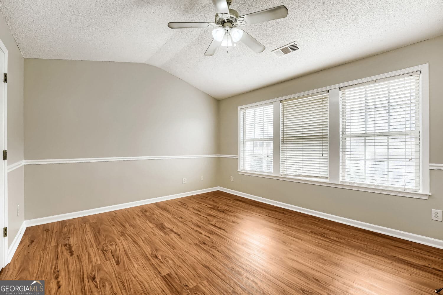 3 bedroom, 2.5 bathroom, 1,428 sq ft townhouse for rent at 5225 Reps Trace, Norcross, GA 30071 for $2,100 a month — photo 8