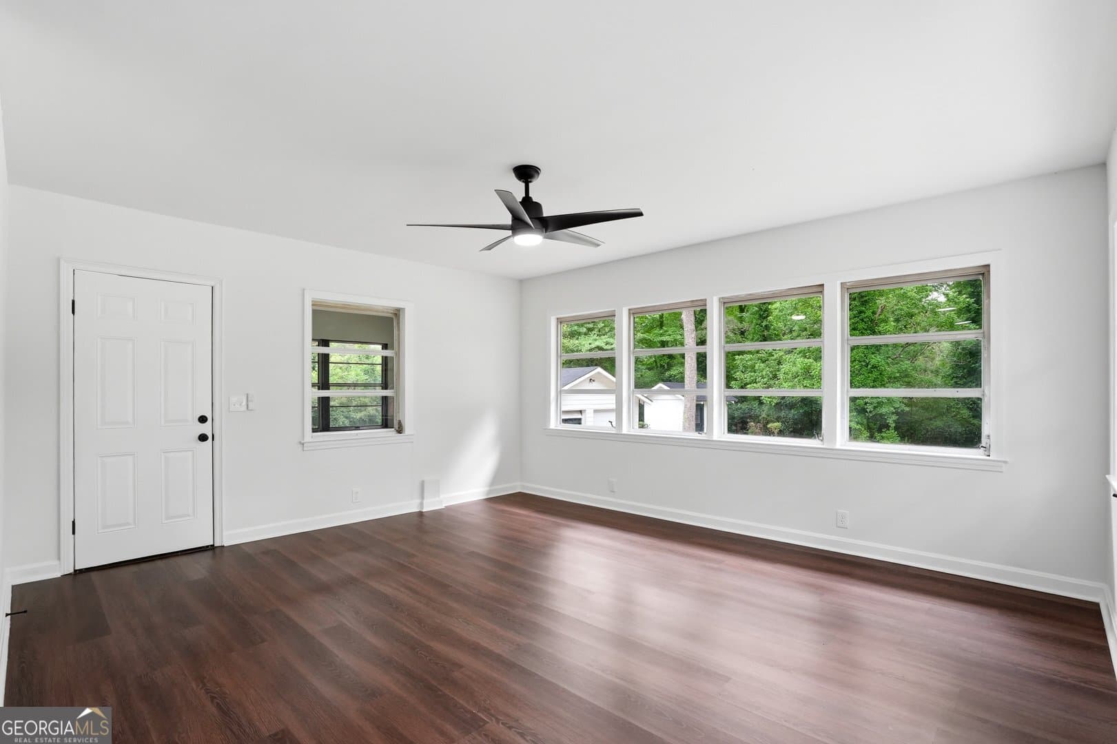 3 bedroom, 2 bathroom, 1,784 sq ft single family residence for sale at 404 Highway 155, Mcdonough, GA 30253 — photo 7