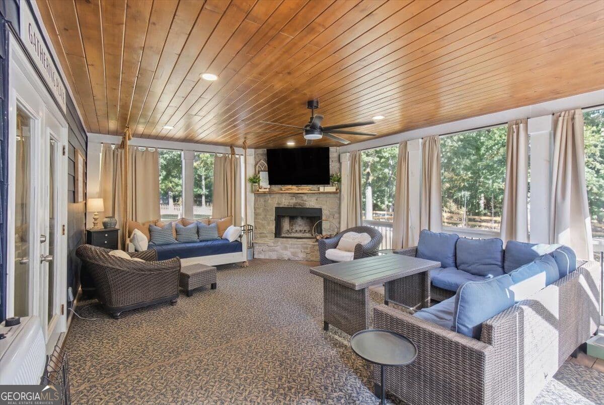 4 bedroom, 2.5 bathroom, 1,999 sq ft single family residence for sale at 59 Lake Haven Drive, Cartersville, GA 30120 — photo 5