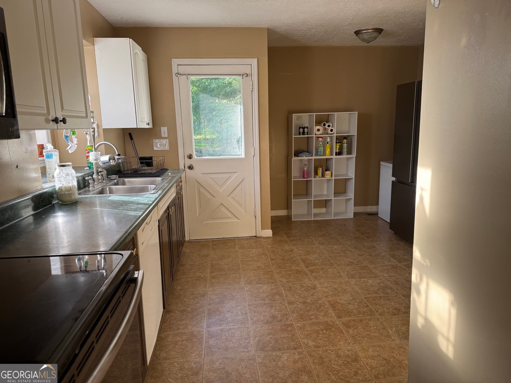 3 bedroom, 2 bathroom, 1,610 sq ft single family residence for sale at 114 Miles Road, Cochran, GA 31014 — photo 9