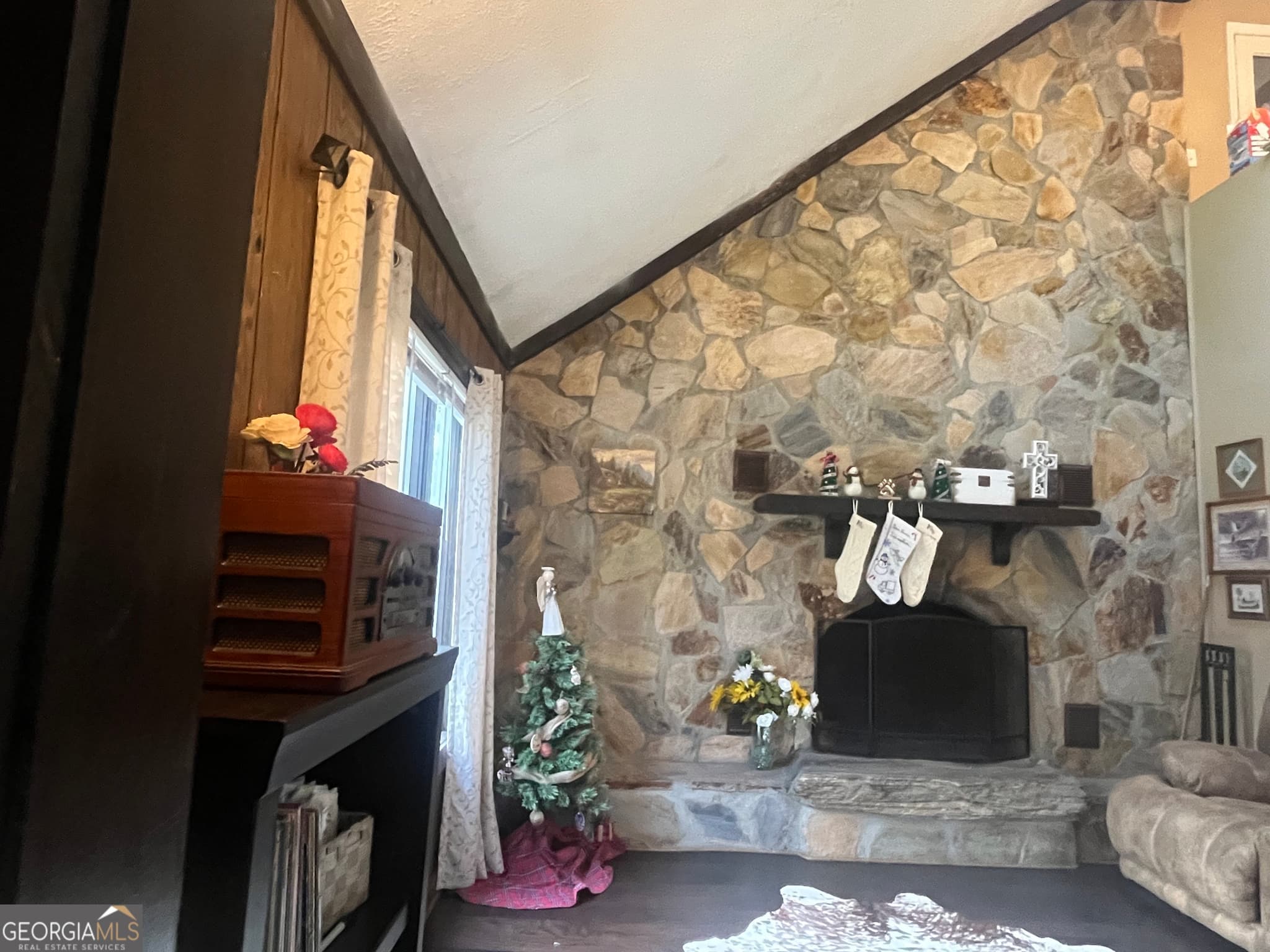3 bedroom, 2 bathroom, 1,610 sq ft single family residence for sale at 114 Miles Road, Cochran, GA 31014 — photo 4