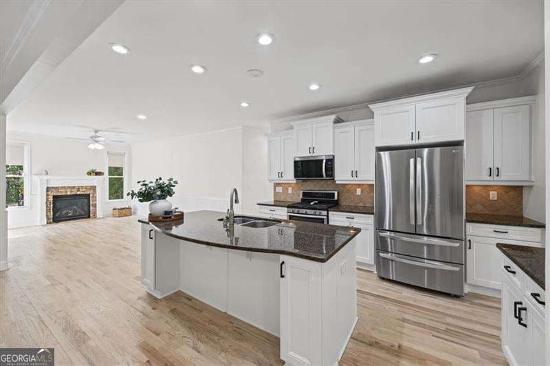 5 bedroom, 4 bathroom, 3,717 sq ft single family residence for sale at 48 Willow Shade Walk, Dallas, GA 30132 — photo 7