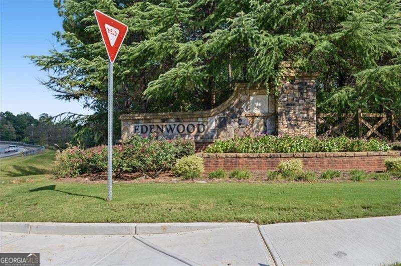 5 bedroom, 4 bathroom, 3,717 sq ft single family residence for sale at 48 Willow Shade Walk, Dallas, GA 30132 — photo 3