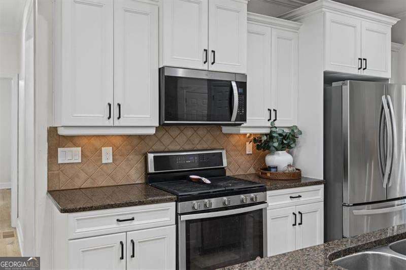 5 bedroom, 4 bathroom, 3,717 sq ft single family residence for sale at 48 Willow Shade Walk, Dallas, GA 30132 — photo 10