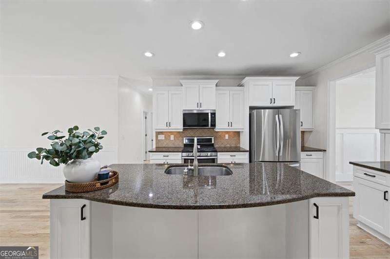 5 bedroom, 4 bathroom, 3,717 sq ft single family residence for sale at 48 Willow Shade Walk, Dallas, GA 30132 — photo 8