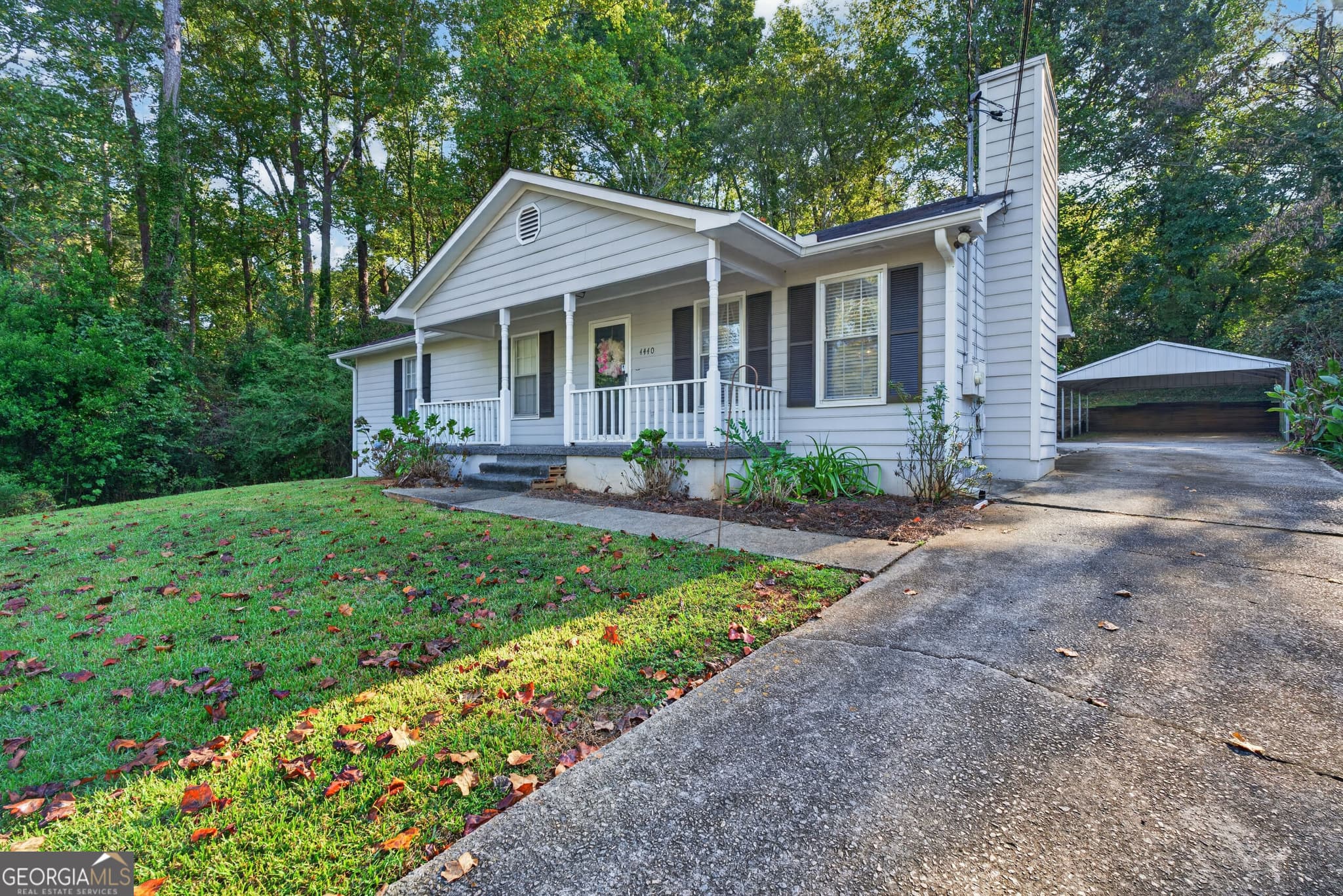 1 bedroom, 2 bathroom, 1,300 sq ft single family residence for sale at 4440 Bon Ayer Circle, Macon, GA 31204 — photo 3