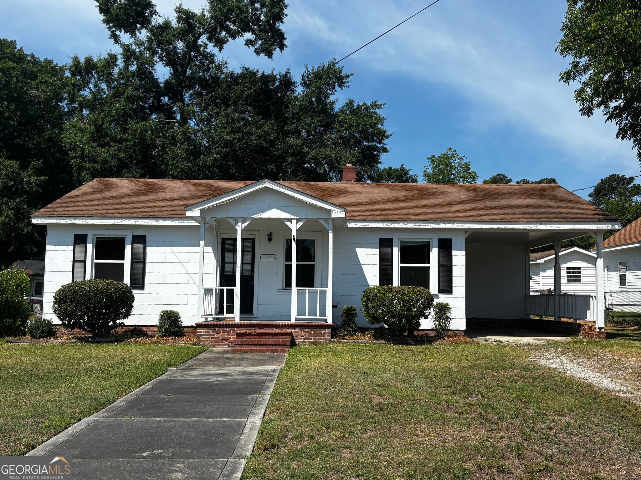 2 bedroom, 1 bathroom, 945 sq ft single family residence for sale at 311 Church Street, Thomson, GA 30824 — photo 1 of 27