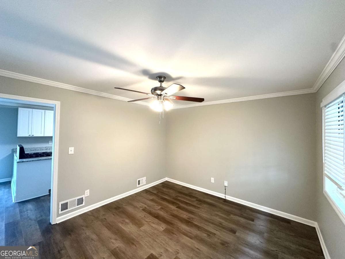 4 bedroom, 2 bathroom, 1,300 sq ft single family residence for sale at 3948 Regent Street, Douglasville, GA 30134 — photo 7