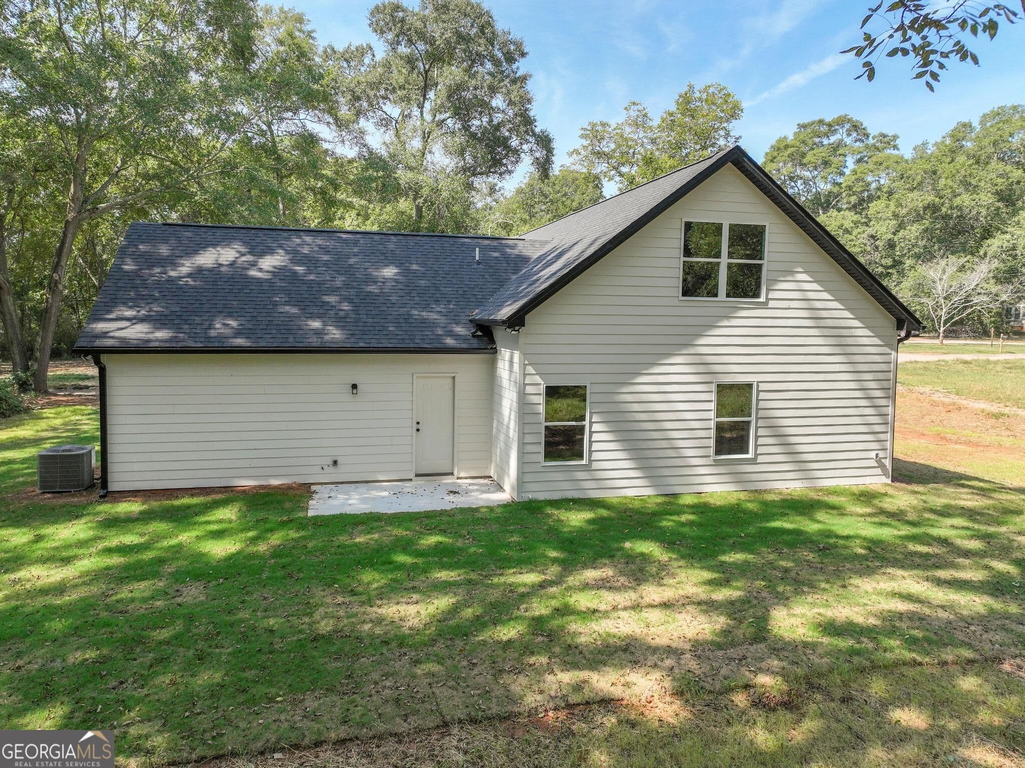 3 bedroom, 3 bathroom, 1,725 sq ft single family residence for sale at 106 Little Street, Williamson, GA 30292 — photo 6