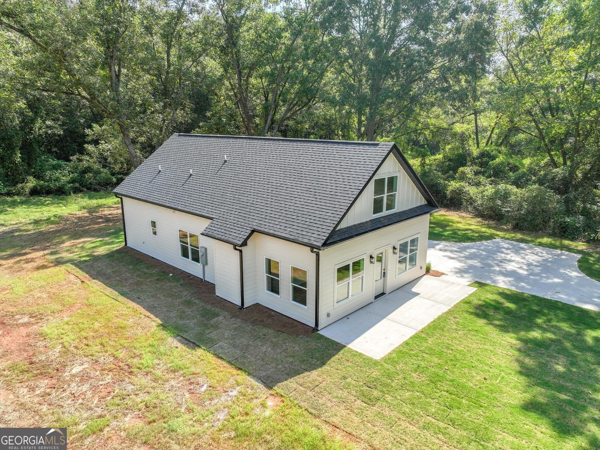 3 bedroom, 3 bathroom, 1,725 sq ft single family residence for sale at 106 Little Street, Williamson, GA 30292 — photo 3