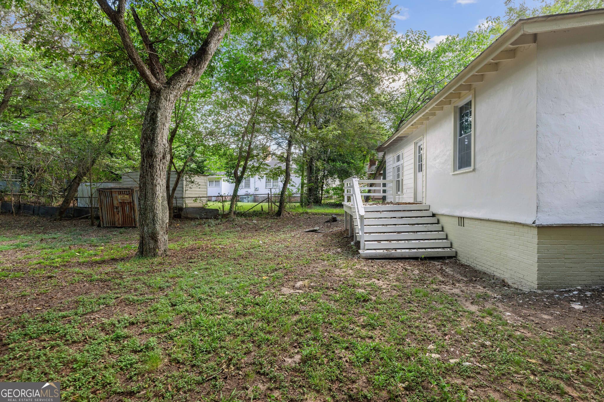 2 bedroom, 2 bathroom, 1,111 sq ft single family residence for sale at 2910 Bradley Circle, Columbus, GA 31904 — photo 2