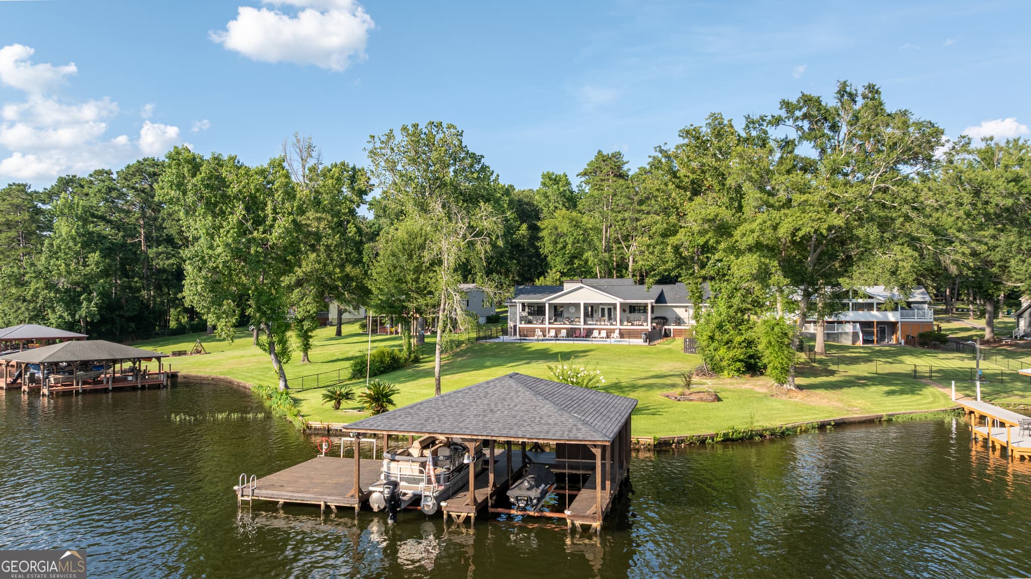 4 bedroom, 3.5 bathroom, 2,448 sq ft single family residence for sale at 139 Admiralty Way, Milledgeville, GA 31061 — photo 2