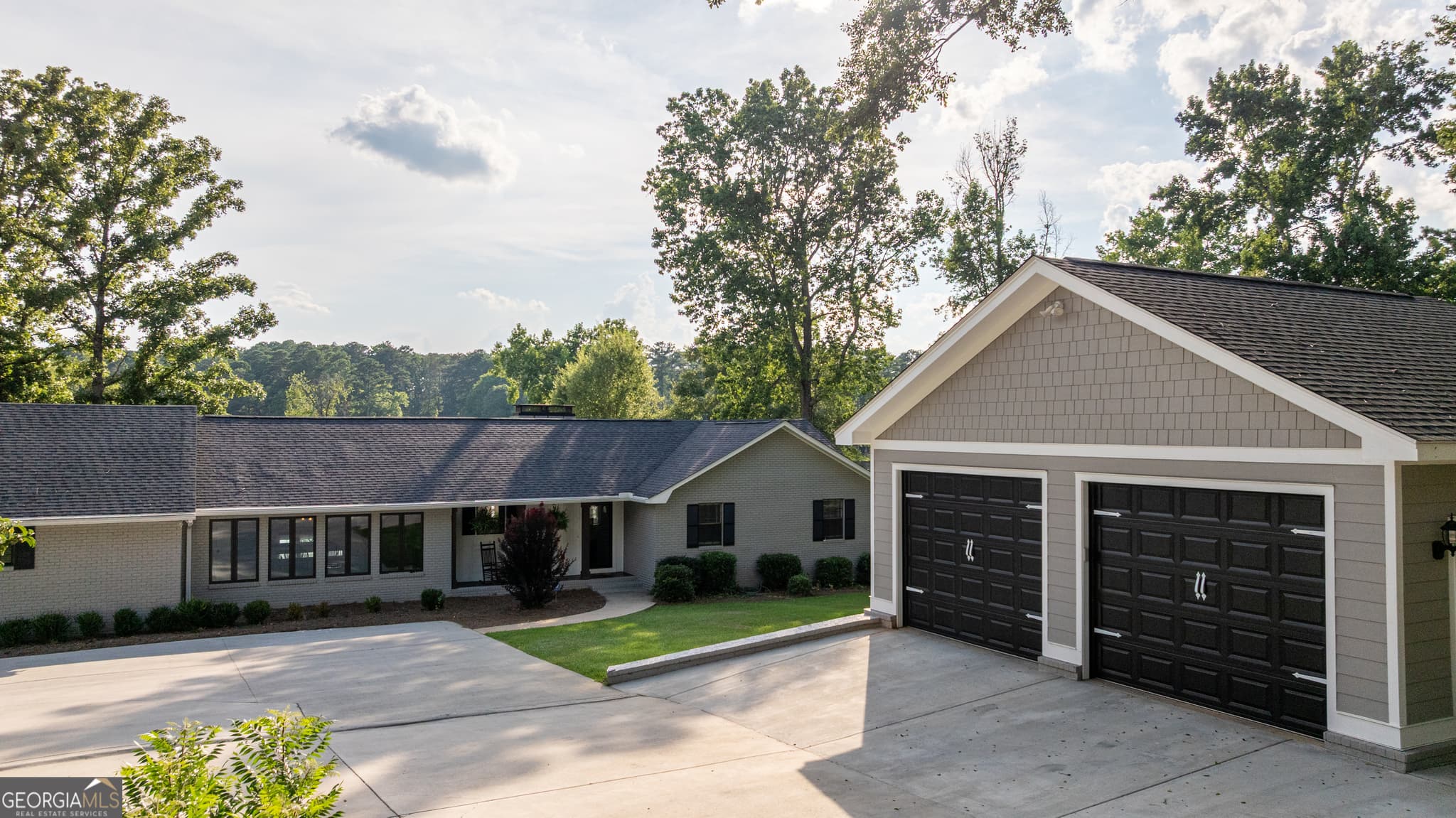 4 bedroom, 3.5 bathroom, 2,448 sq ft single family residence for sale at 139 Admiralty Way, Milledgeville, GA 31061 — photo 7