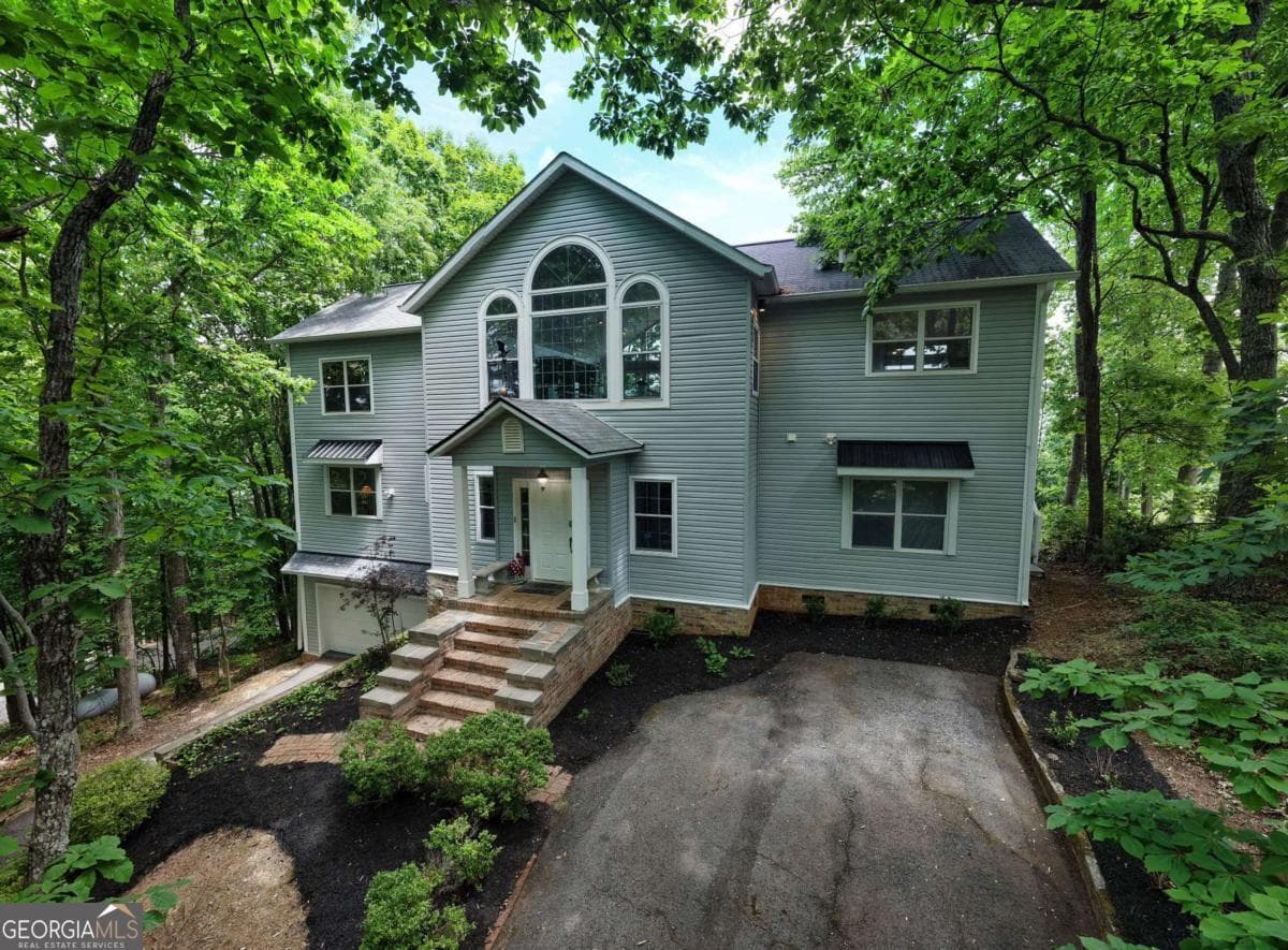 3 bedroom, 3 bathroom single family residence for sale at 860 Ramey Mountain Road, Hiawassee, GA 30546