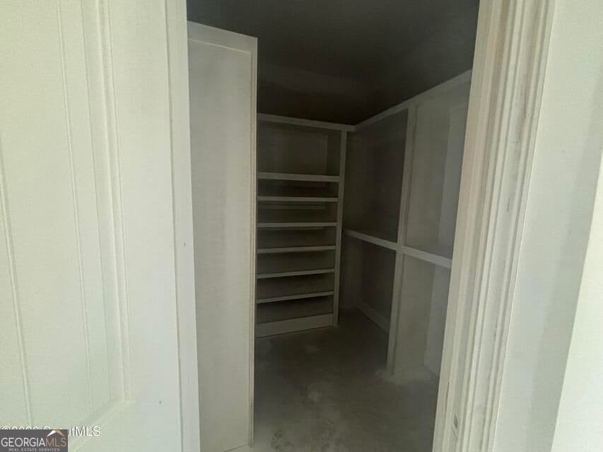 4 bedroom, 2 bathroom, 1,800 sq ft single family residence under contract at 224 Lakes Drive, Brunswick, GA 31523 — photo 10